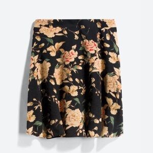 Glamorous Akelia Flare Black Floral Skirt Large